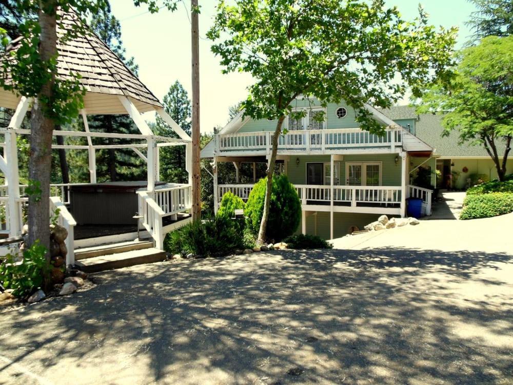 Berkshire Inn Groveland Exterior foto